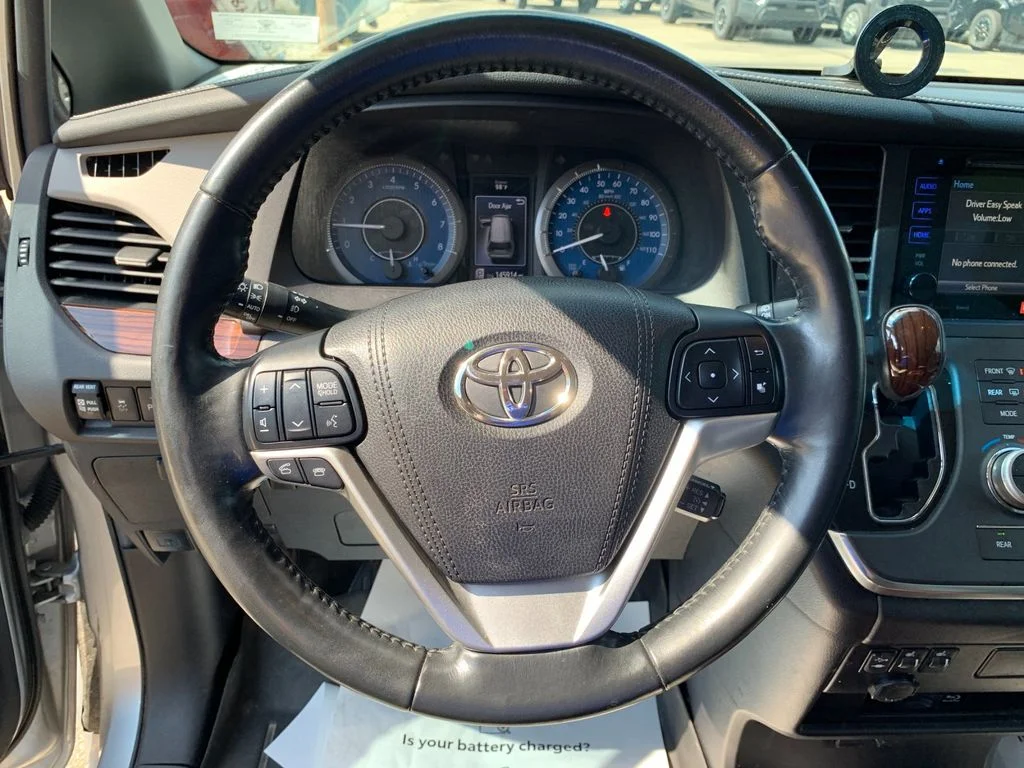 Used 2017 Silver Toyota Limited Premium image 28