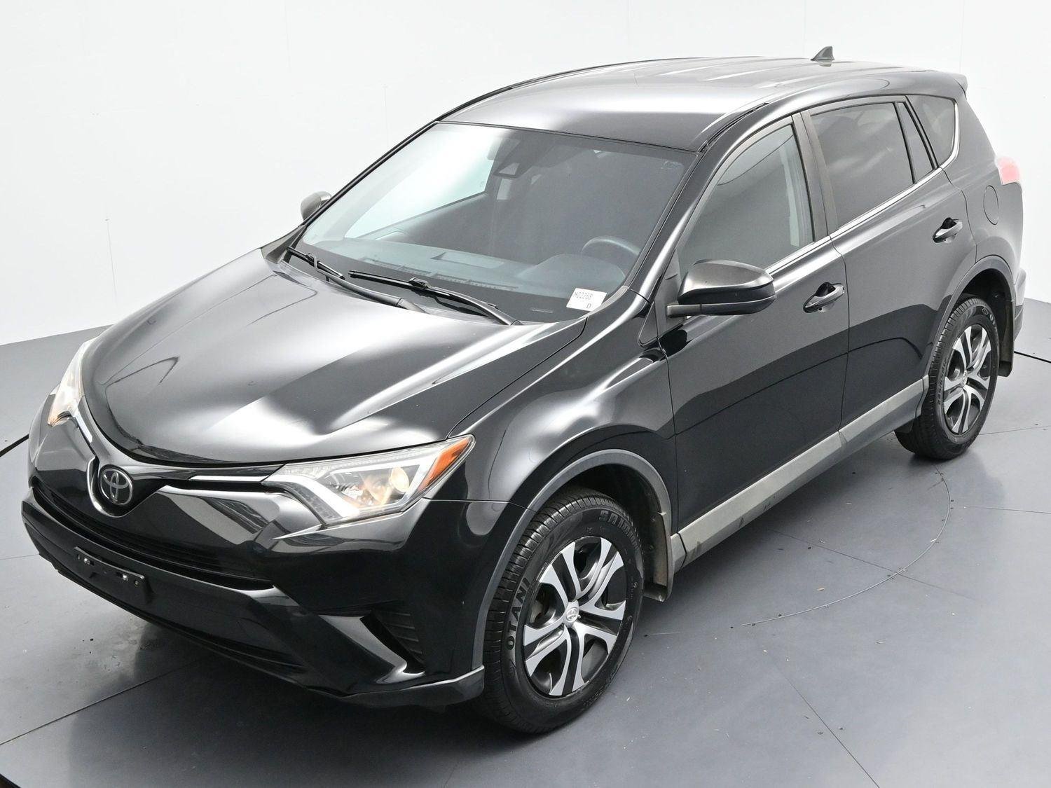 Used 2018 Black Toyota LE image 34