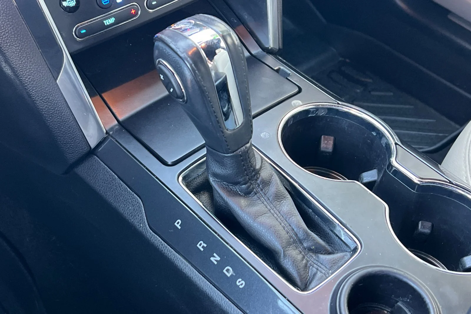 Used 2019 White Ford Limited image 23