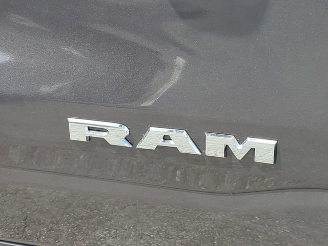 New 2026 Granite Crystal Metallic Clear-Coat Exterior Paint RAM Laramie image 13