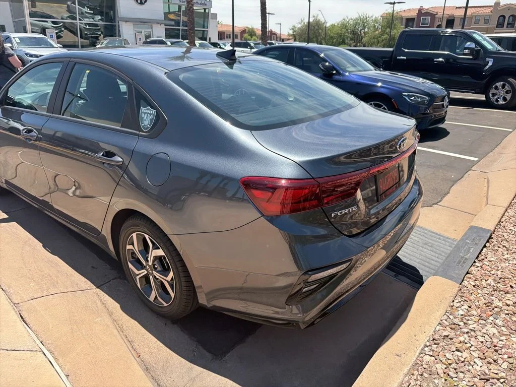 Used 2021 Gray Kia LXS image 13