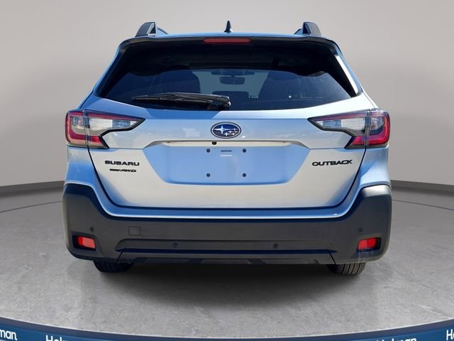 Used 2025 Silver Subaru Onyx Edition image 7