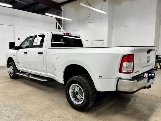 Used 2024 White Ram Big Horn image 5