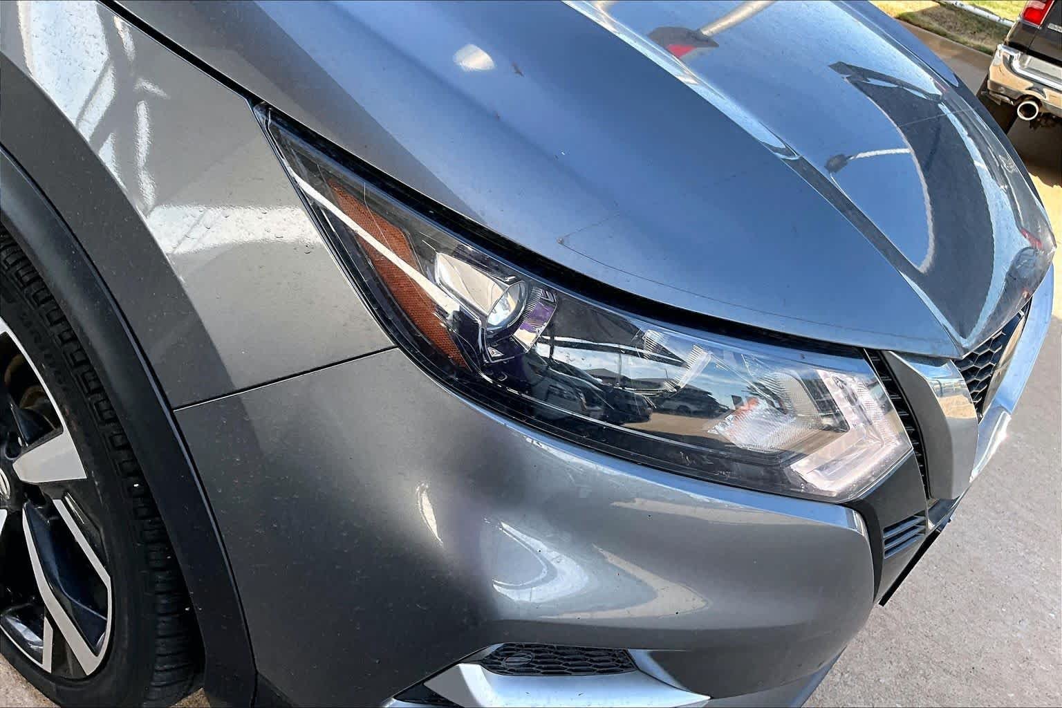 Used 2022 Gun Metallic Nissan SL image 26