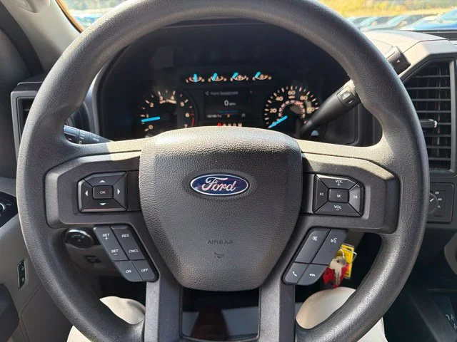 Used 2018 Blue Ford XL image 30
