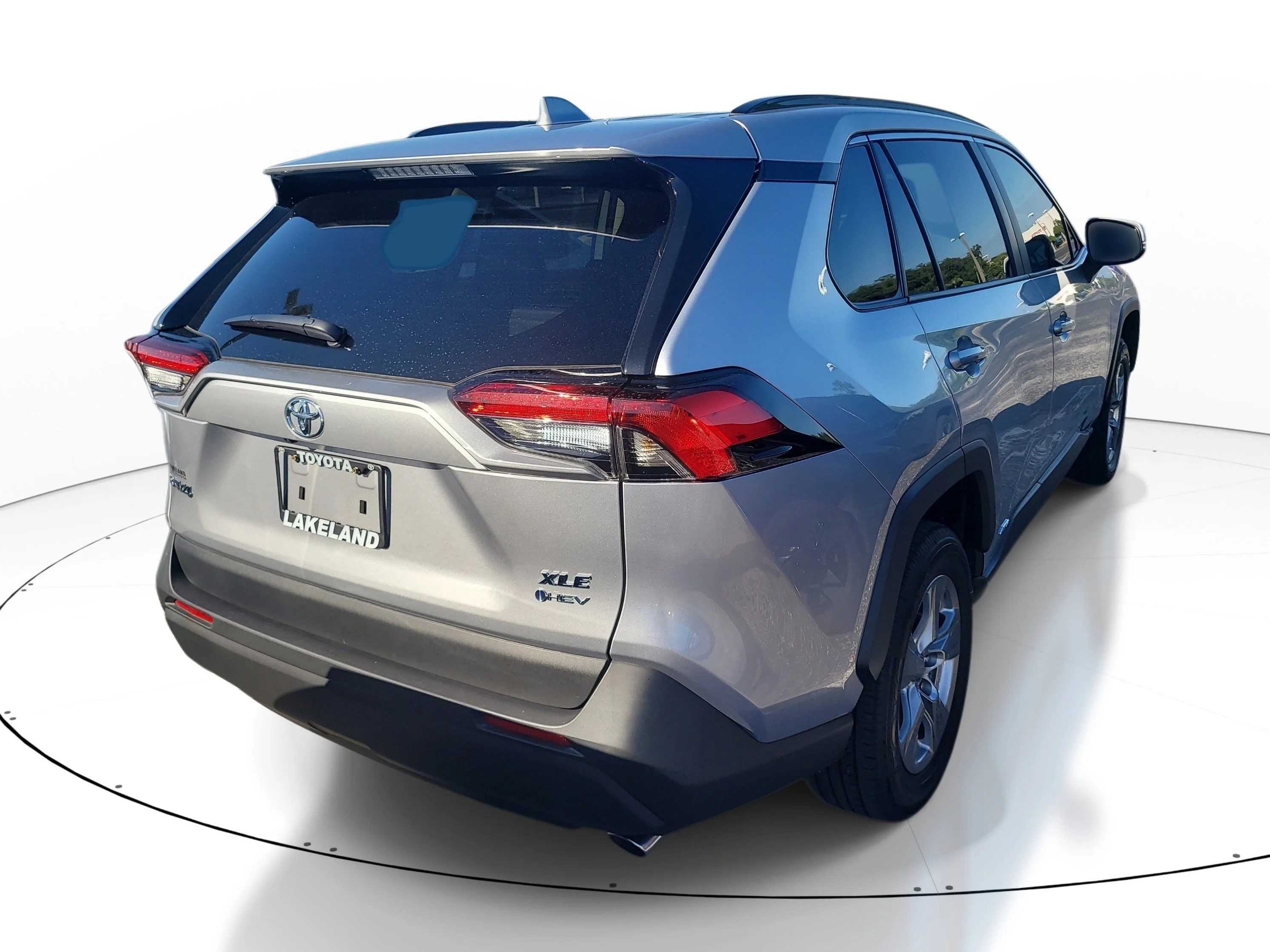 Used 2025 Silver Sky Metallic Toyota Hybrid XLE image 5