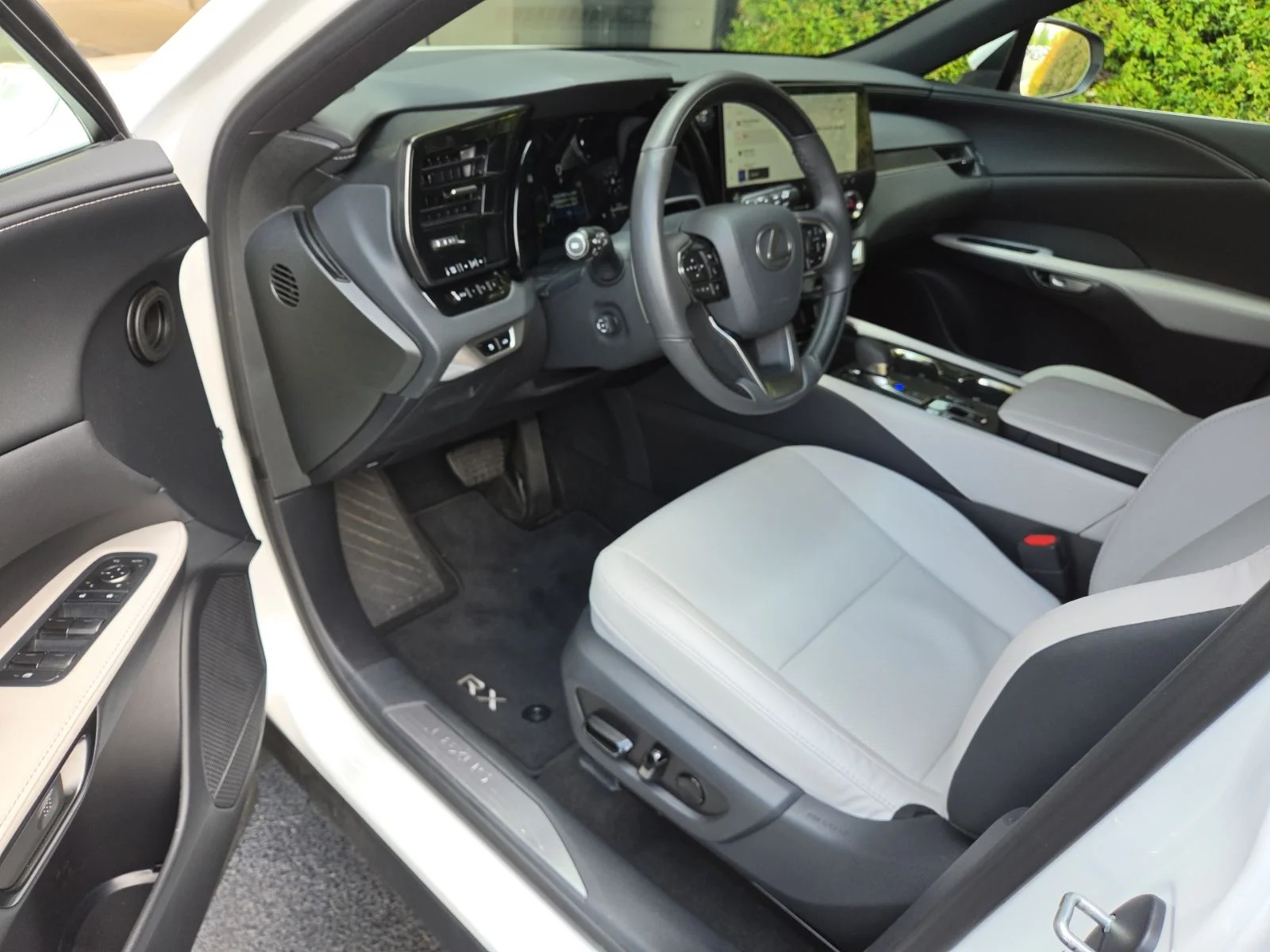 Used 2026 White Lexus 350h Premium image 6
