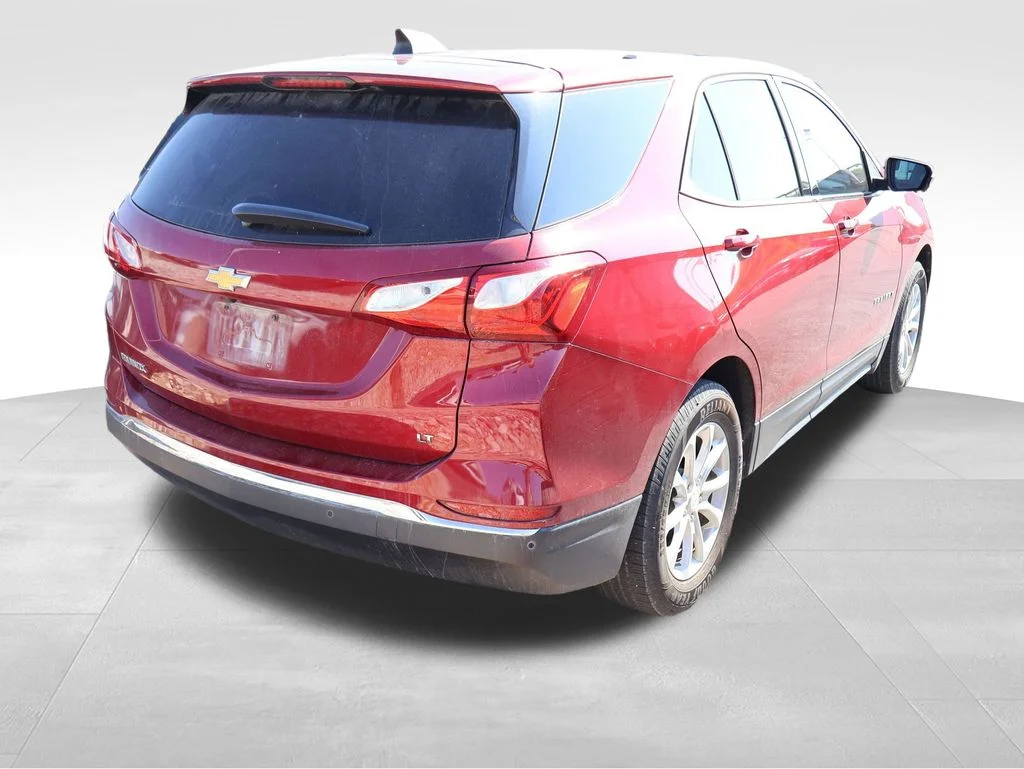 Used 2018 Cajun Red Tintcoat Chevrolet LT image 16