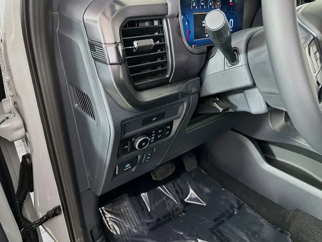 New 2026 Avalanche Ford Lariat image 10