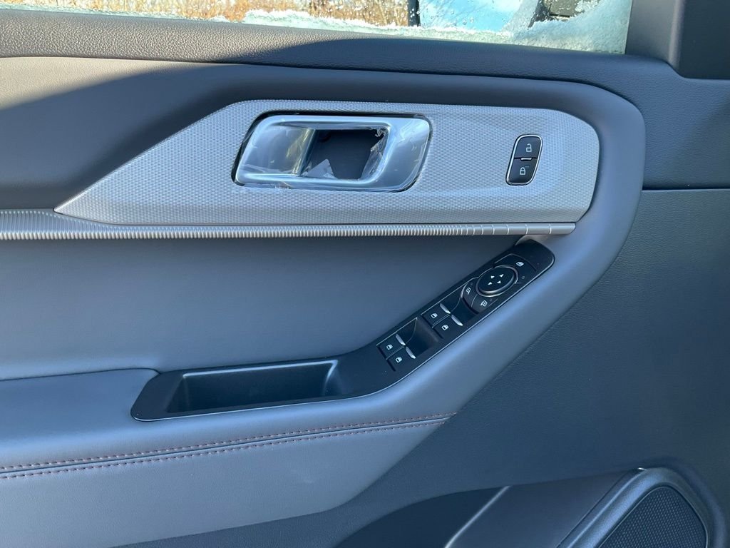 New 2026 Space White Metallic Ford Active image 17