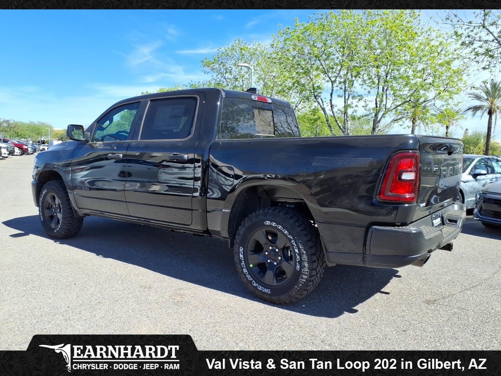 New 2026 Diamond Black Crystal Pearl-Coat Exterior Paint RAM Warlock image 4