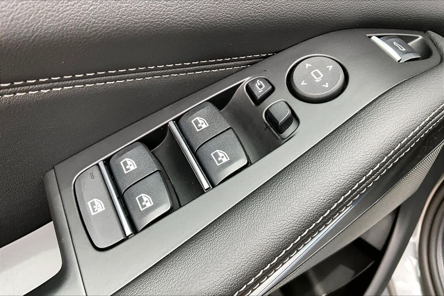 New 2026 Skyscraper Grey Metallic BMW xDrive40i image 19
