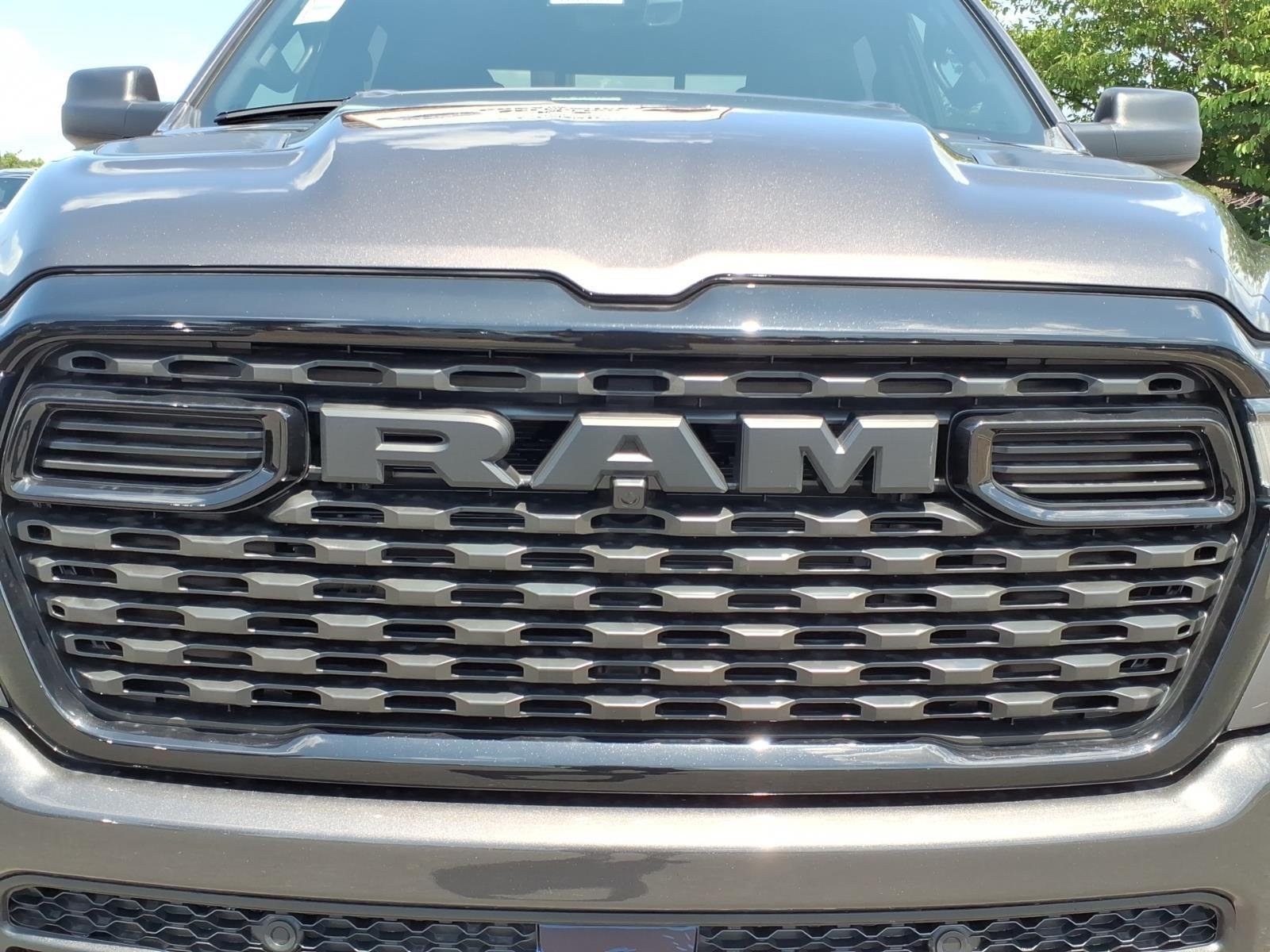 New 2026 Granite Crystal Metallic Clear-Coat Exterior Paint RAM Express image 13