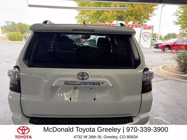 Used 2020 White Toyota SR5 image 10