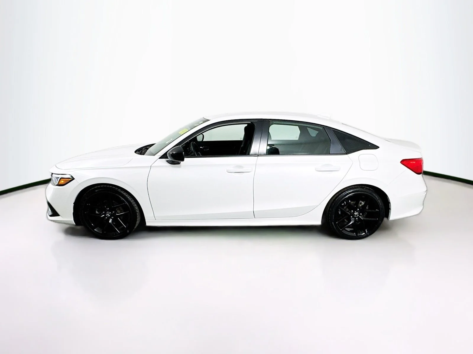 Used 2024 White Honda Sport image 4