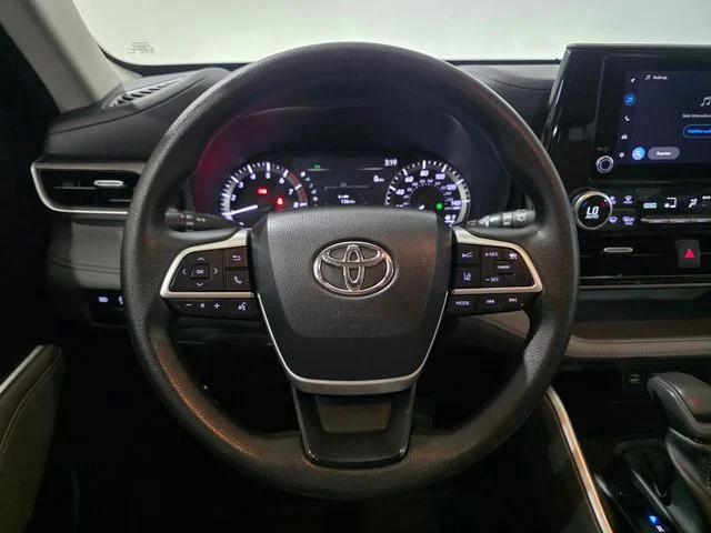 Used 2023 Beige Toyota L image 16