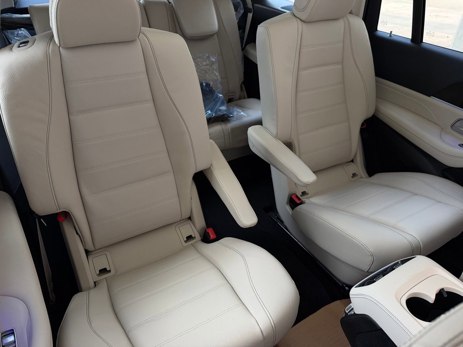 New 2026 Obsidian Black Metallic Mercedes-Benz GLS 450 image 41