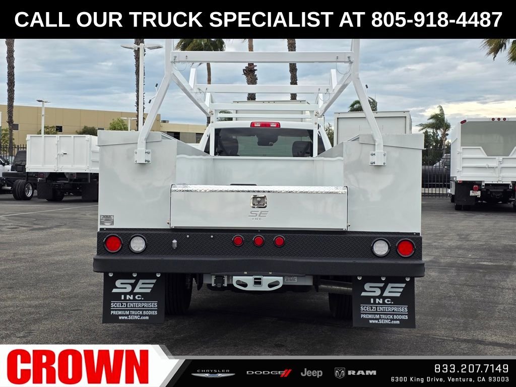 2025 RAM 3500 Chassis Tradesman - Photo 10
