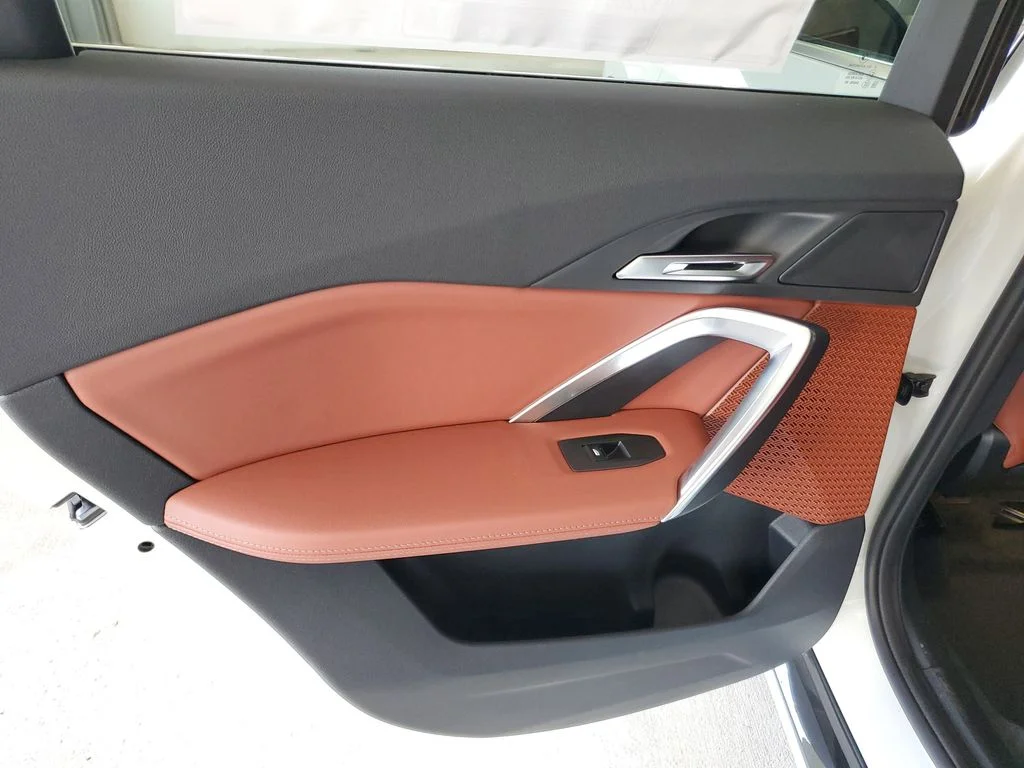 2026 BMW X1 28i - Photo 9