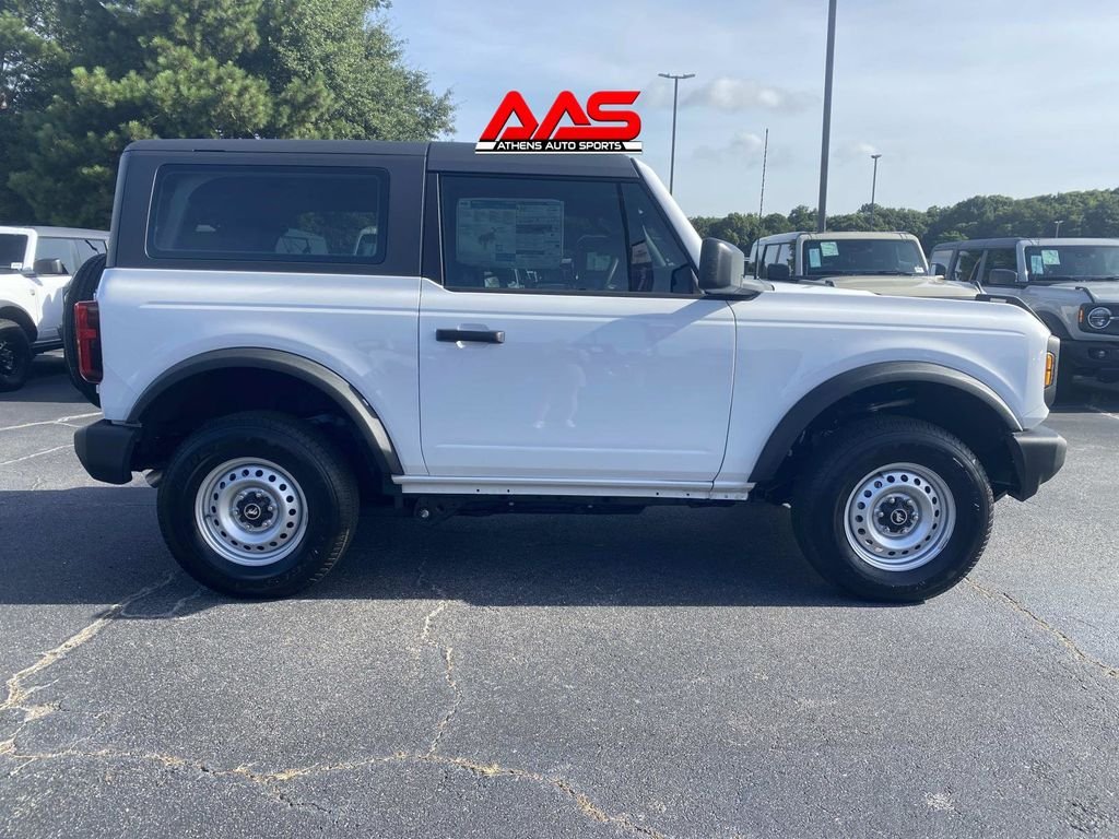 New 2026 Oxford White Ford Base image 2