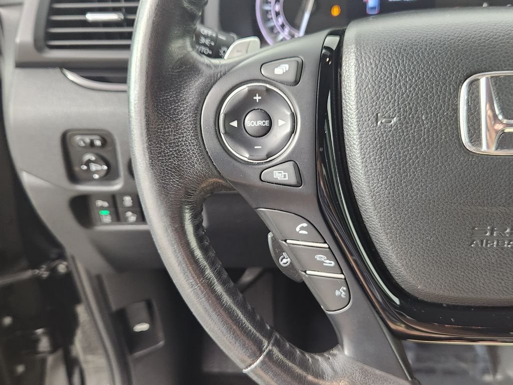Used 2020 Black Honda RTL-E image 26