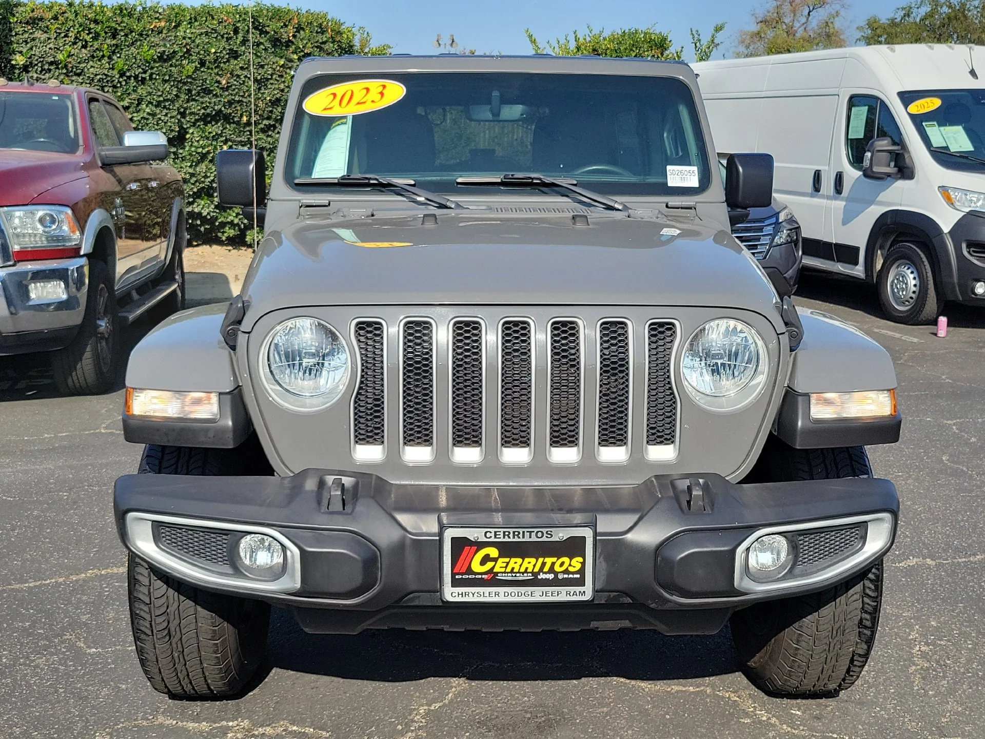 Used 2023 Gray Jeep Sahara image 25