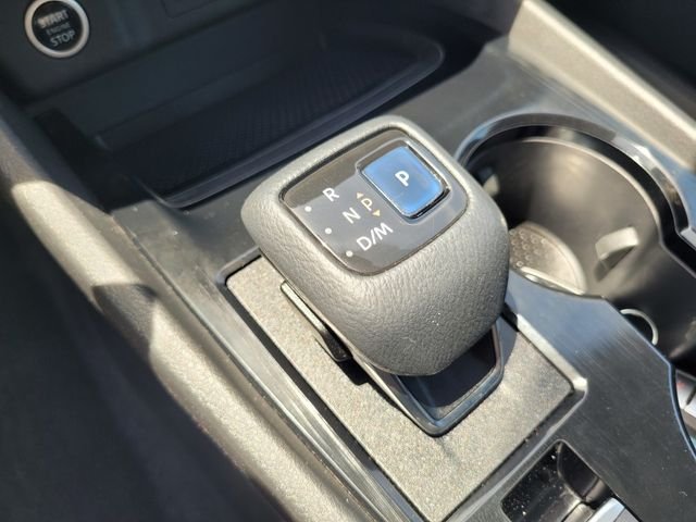 Used 2021 White Nissan S image 20