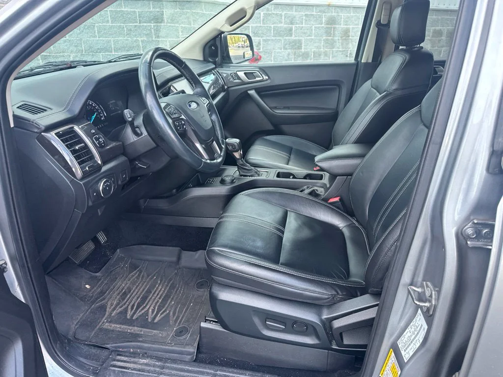 Used 2020 Silver Ford Lariat image 9