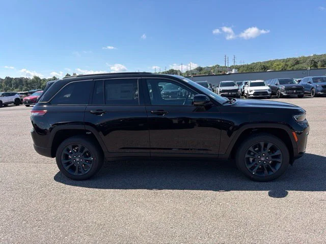 New 2026 Black Jeep  image 2