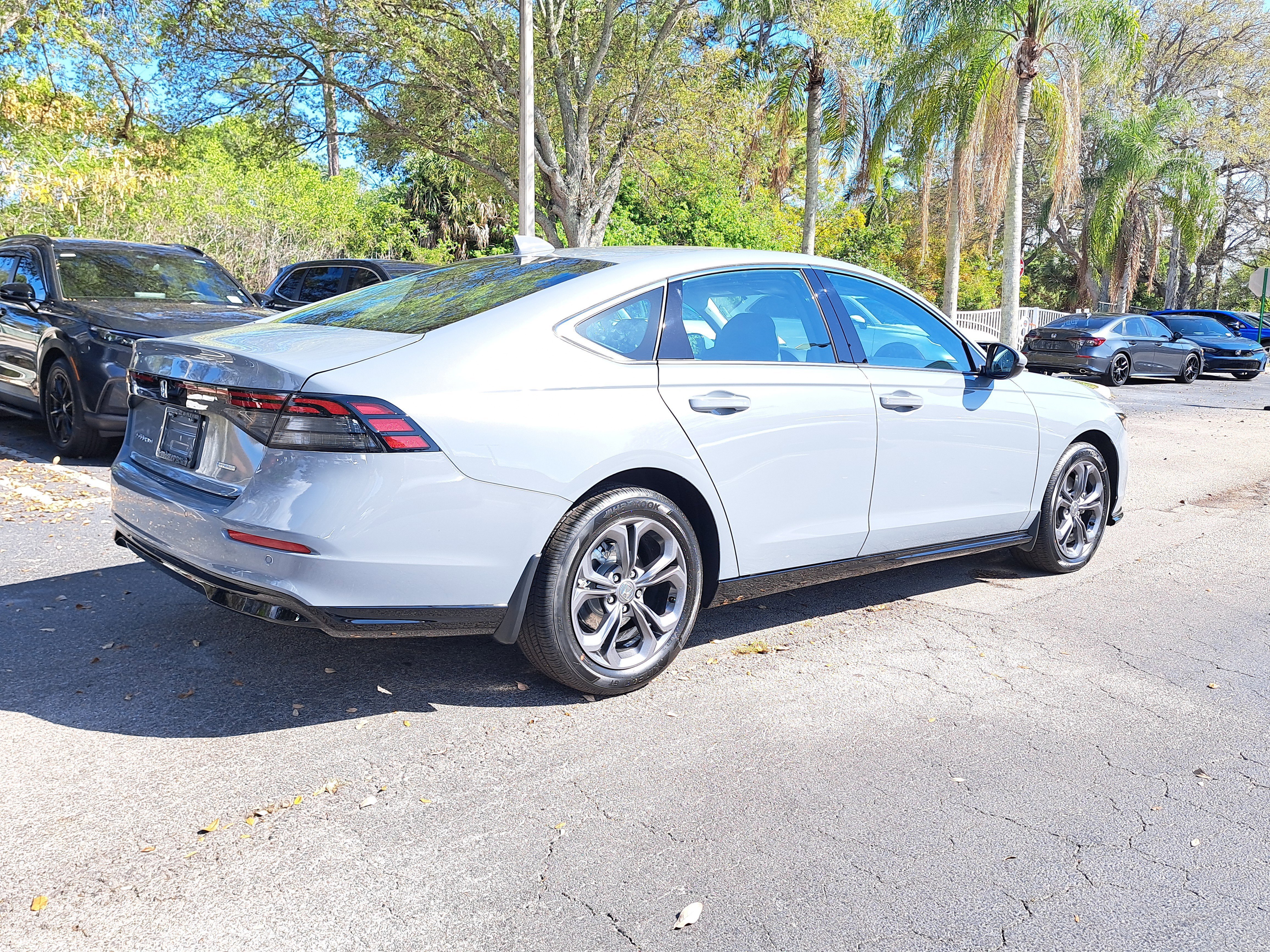 New 2026 Urban Gray Pearl Honda EX-L image 6