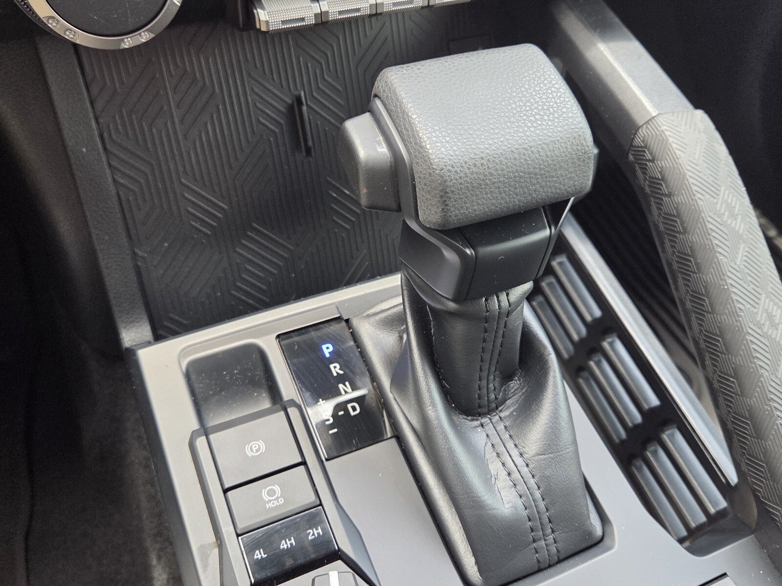Used 2025 Ice Cap Toyota SR5 image 14