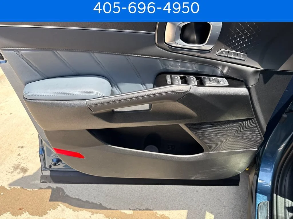 Pre-Owned 2025 Kia Sorento Hybrid SX Prestige