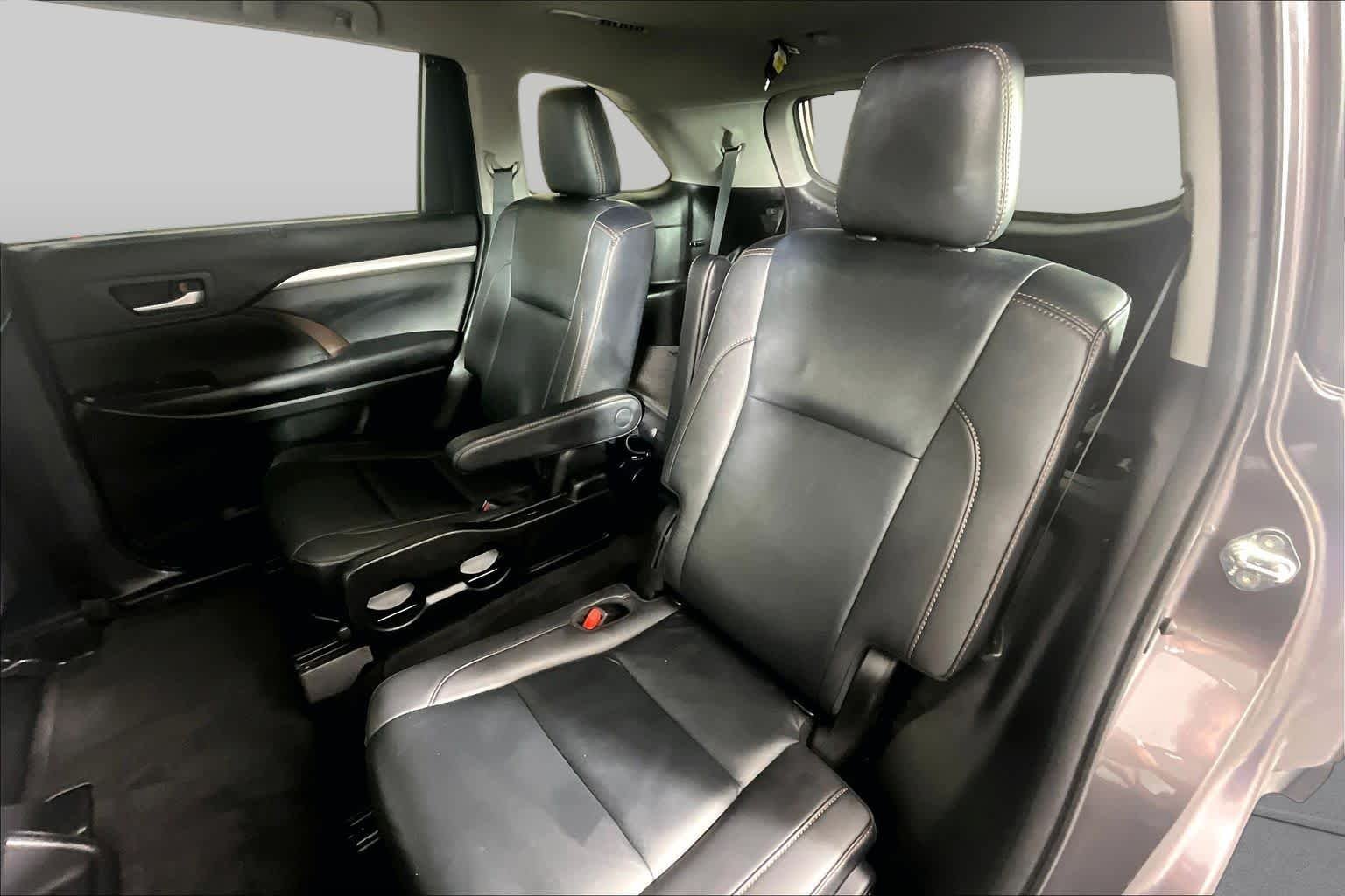 2019 Toyota Highlander XLE - Photo 19