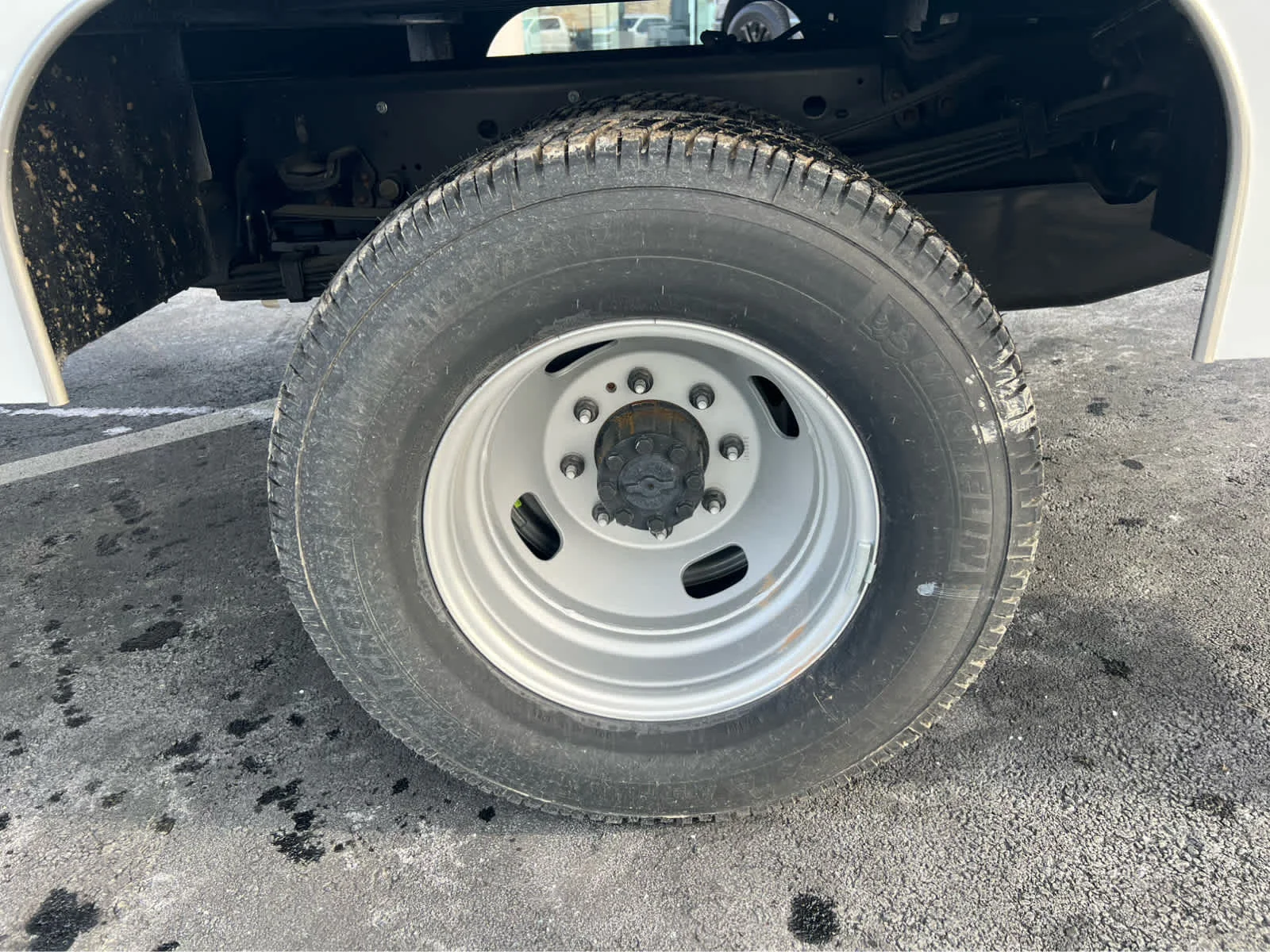 2025 Ford F-350 Super Duty Chassis Cab XL - Photo 14