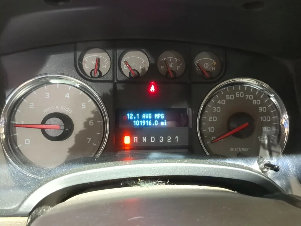 Used 2009 Red Ford  image 14