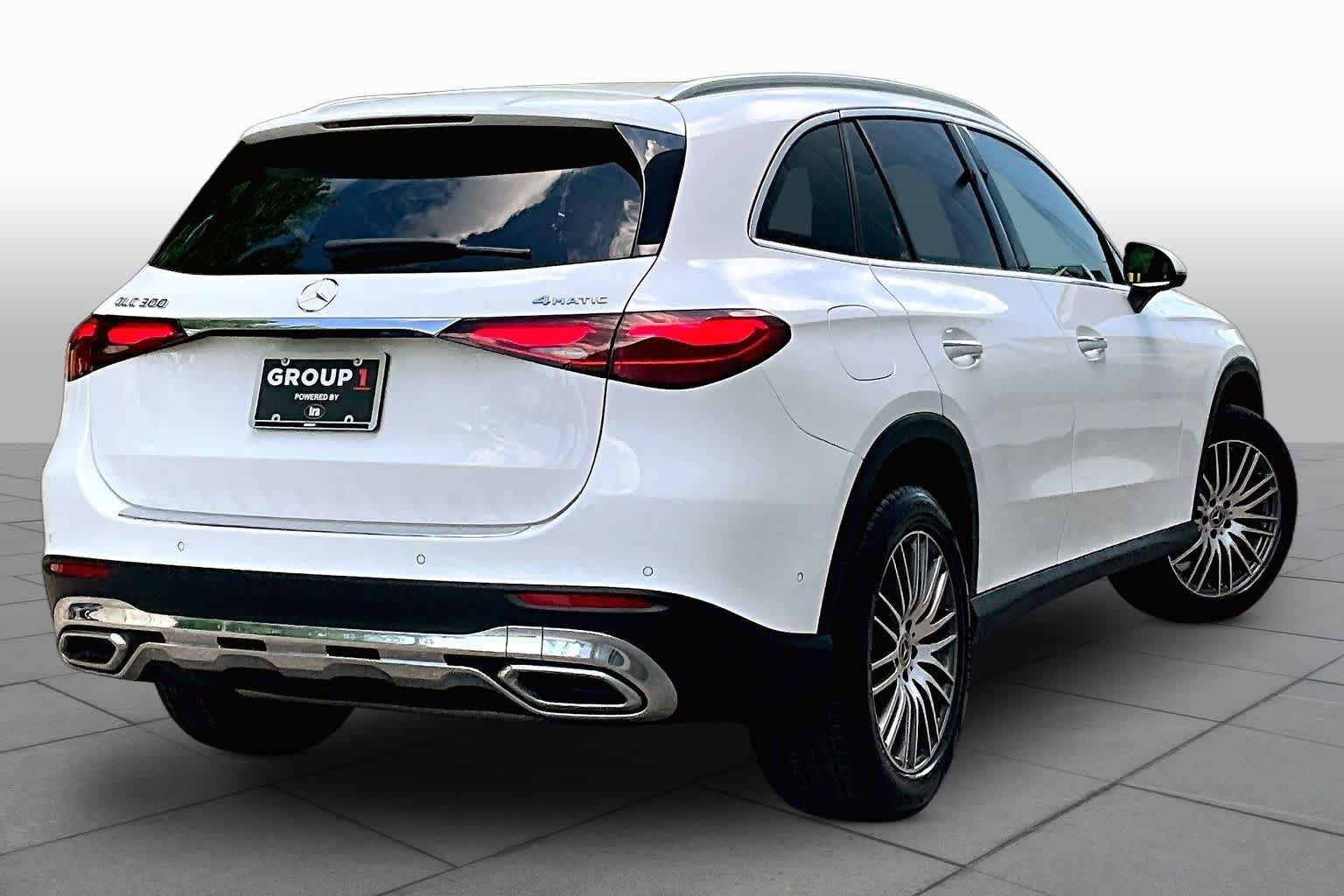 Used 2023 Polar White Mercedes-Benz GLC 300 image 13