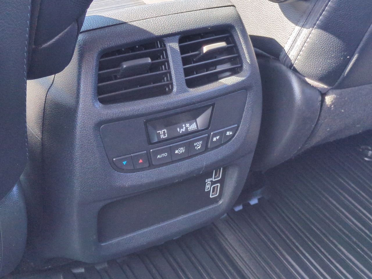 2022 Honda Pilot SE - Photo 22