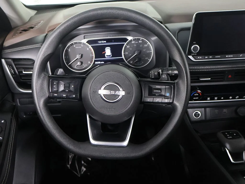 Used 2023 Silver Nissan SV image 33