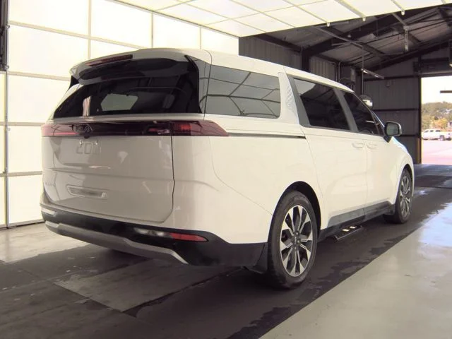 Used 2024 White Kia EX image 9