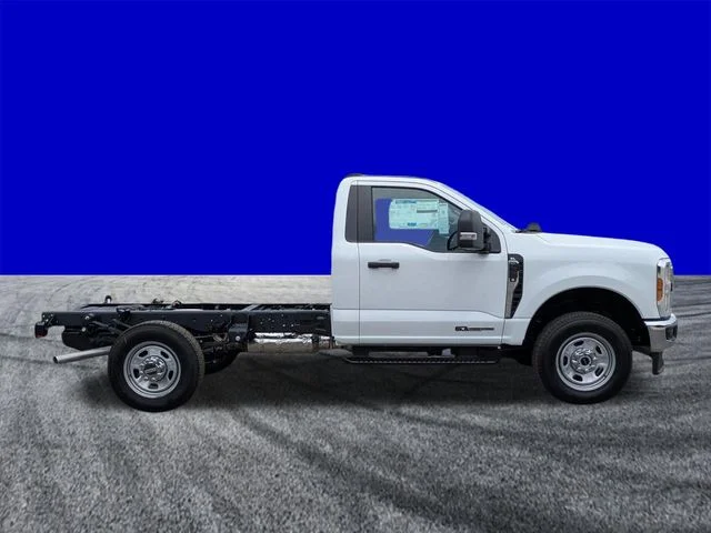 New 2026 White Ford XL image 3