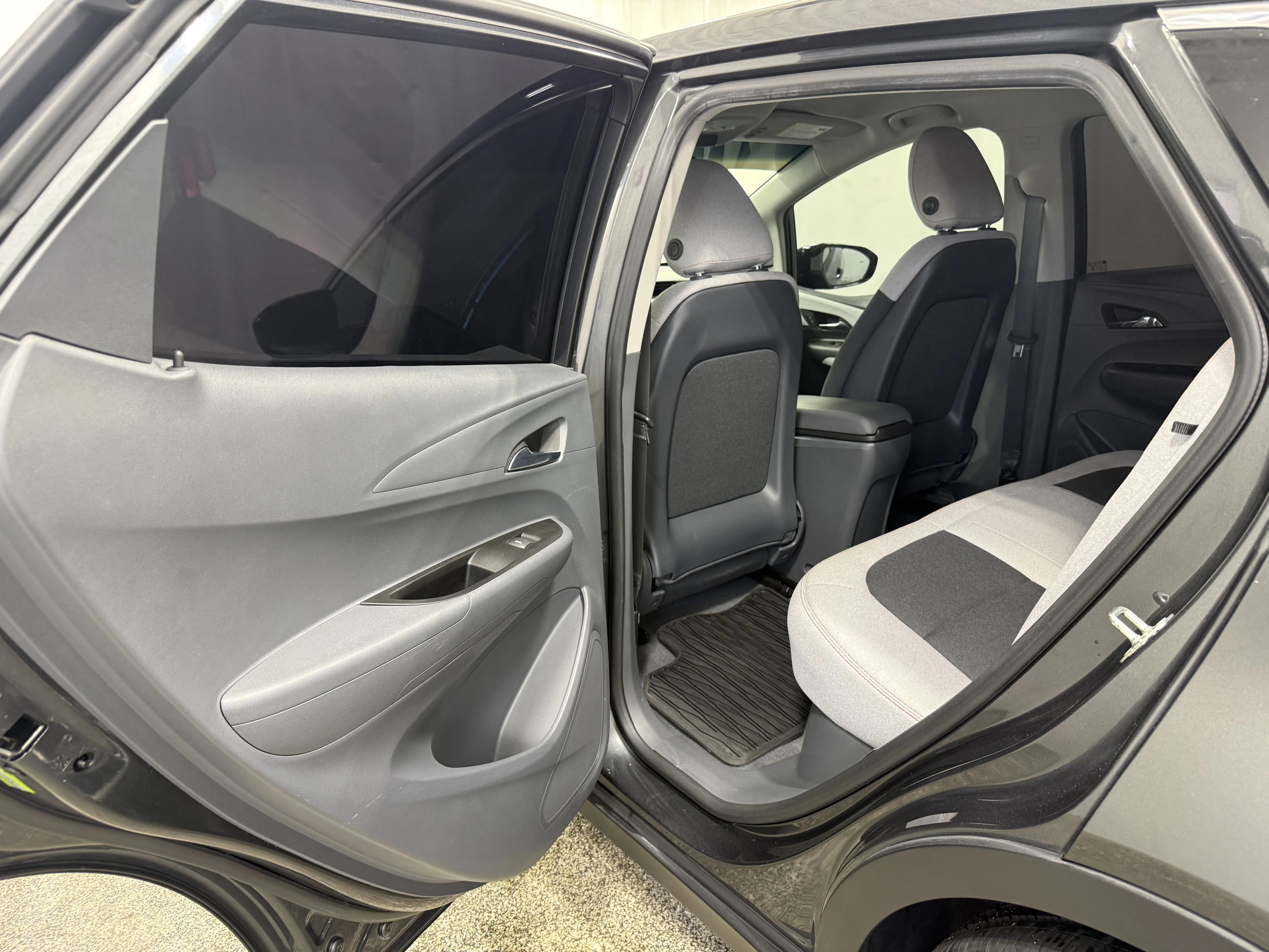Used 2018 Nightfall Gray Metallic Chevrolet LT image 9