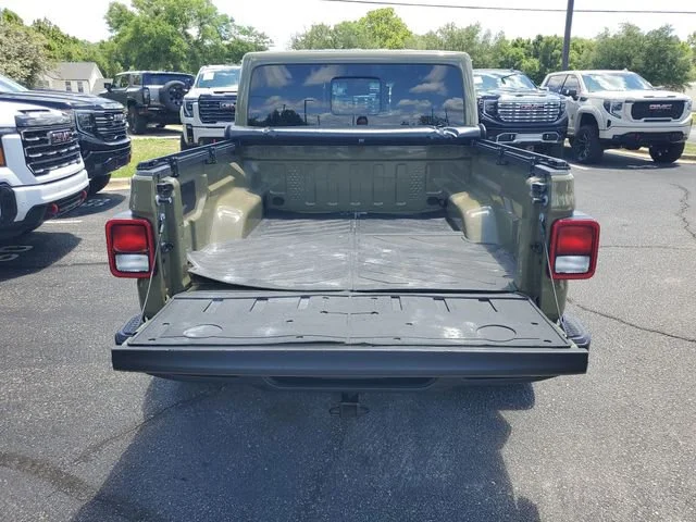 Used 2025 41 Jeep High Tide image 30