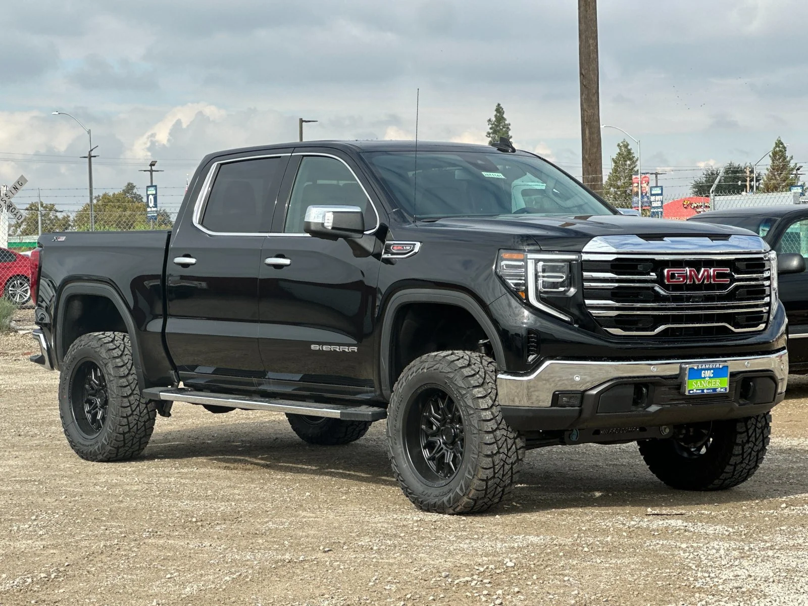 New 2026 Onyx Black GMC SLT image 2
