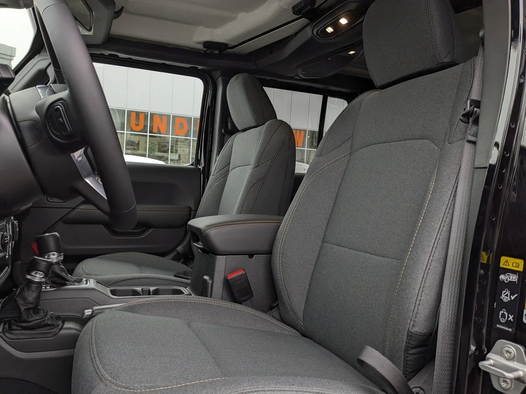 New 2026 Black Jeep Sahara - - 4x4 - Body- Color Top - Safety Group - 3.6L Pentastar V6 - Remote Start & More! image 13