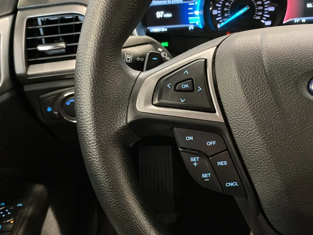 Used 2019 Black Ford SE image 26