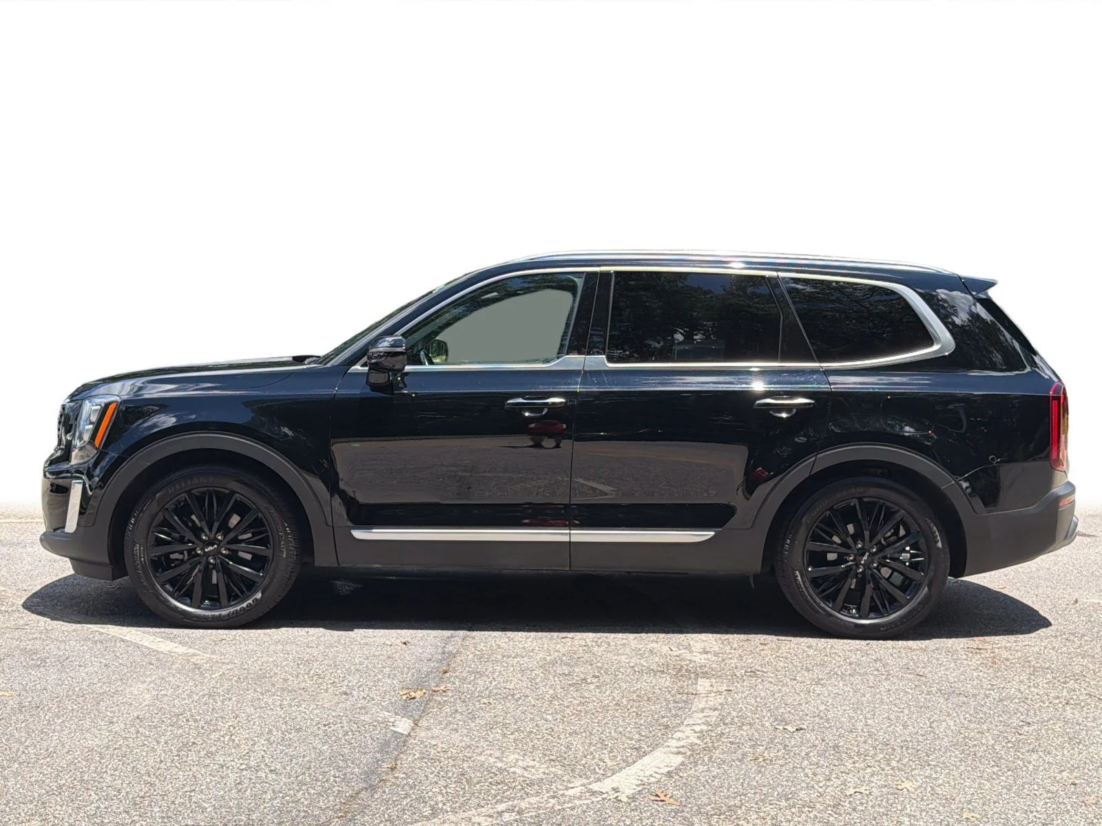 Used 2022 Ebony Black Kia SX image 26