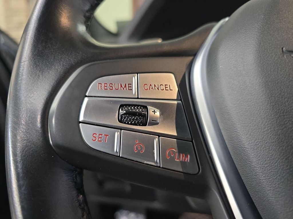 Used 2022 Black BMW xDrive30i image 20