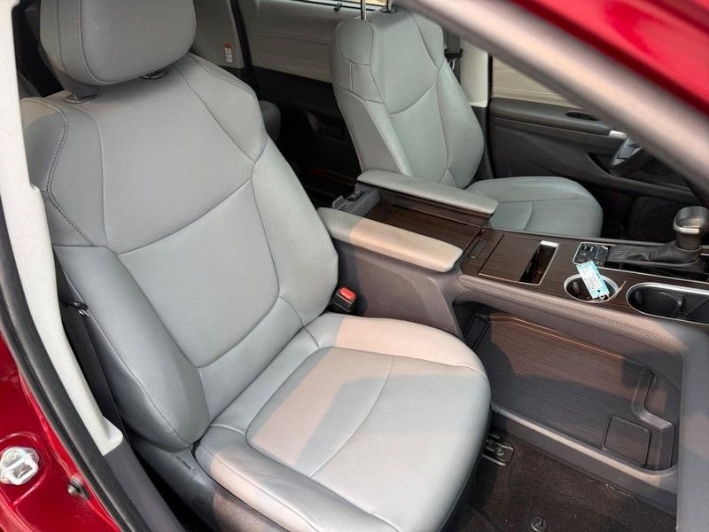 Used 2023 Pearl Toyota XLE image 11