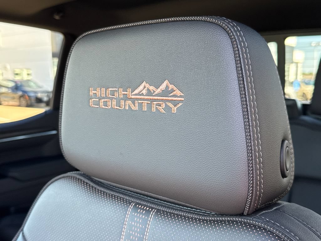 2026 Chevrolet Silverado 1500 High Country - Photo 19