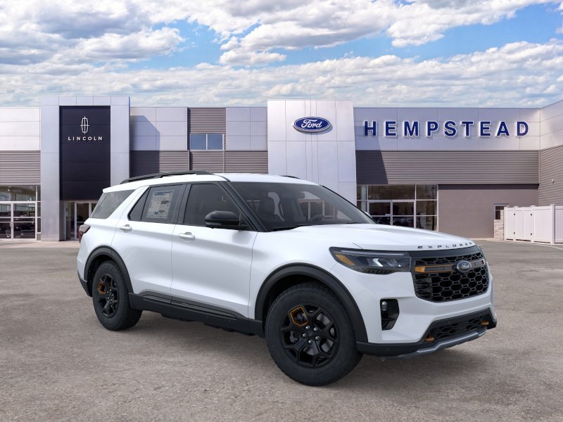 New 2026 Star White Metallic Tri-Coat Ford Tremor® image 7